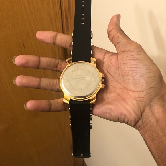 Watch - Picture 5 of 6